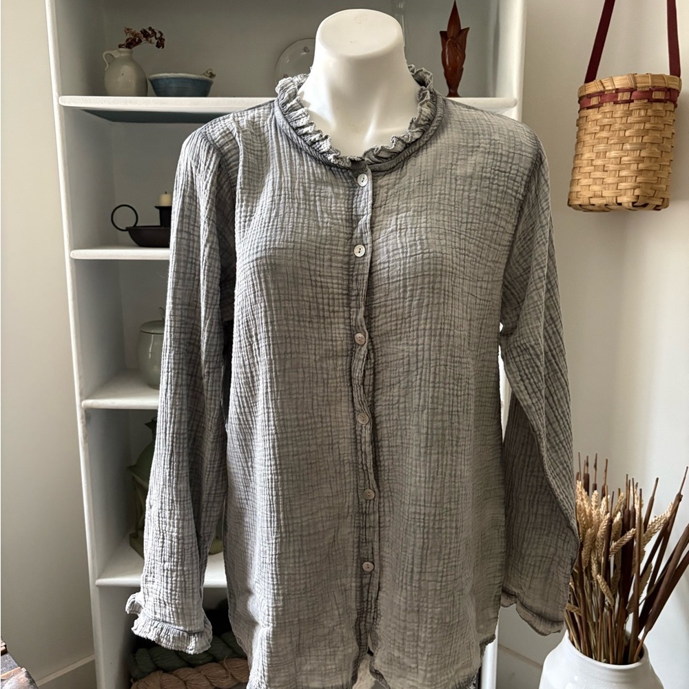 Elegant Gray Ruffled Cotton Women's Blouse